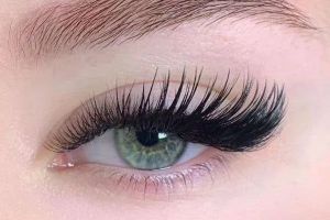 Cat-eyelash-extensions00005